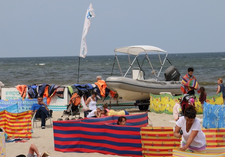 Turyści w Krynicy Morskiej