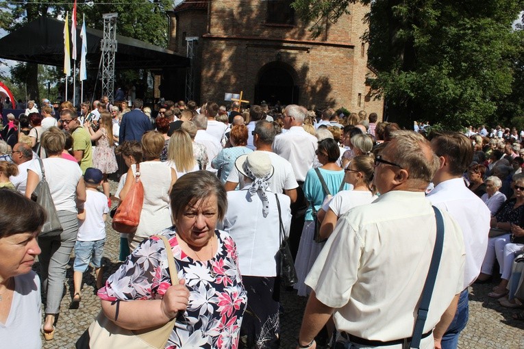 Koronacja w Smardzewie. Część III