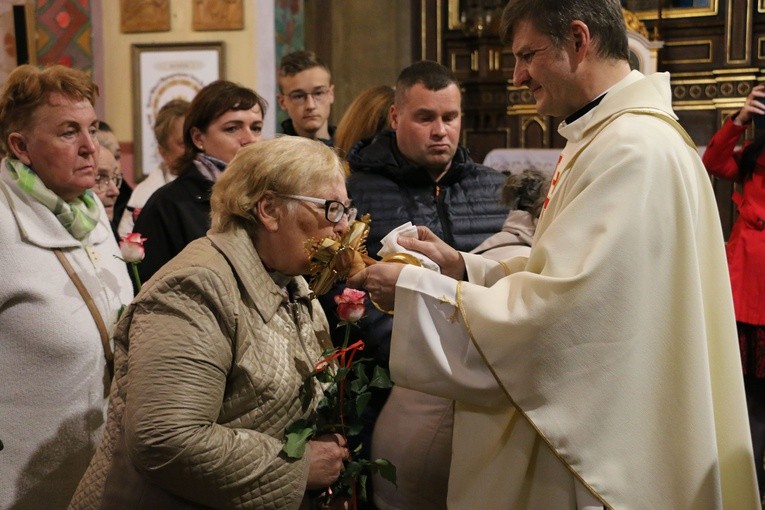 Niedzbórz. Wprowadzenie relikwii św. Rity