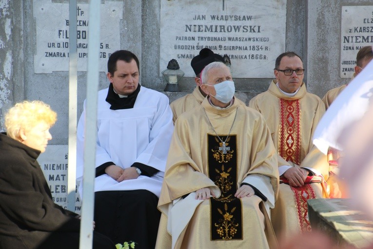 Płock. Uroczystość Wszystkich Świętych