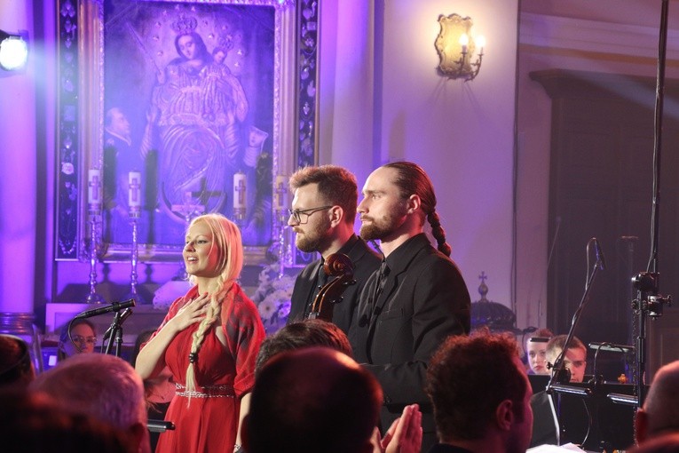 Płock. Koncert papieski