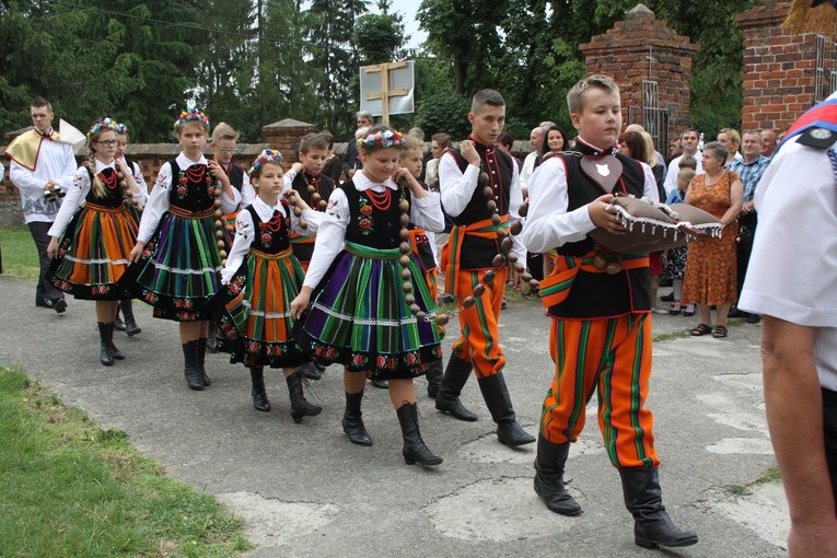 Poświęcenie prac remonotowo-budowlanych w kościele św. Anny w Kobylnikach 