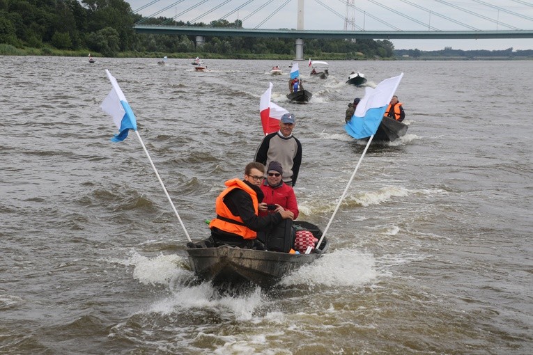 Płock. Pielgrzymka wodniaków