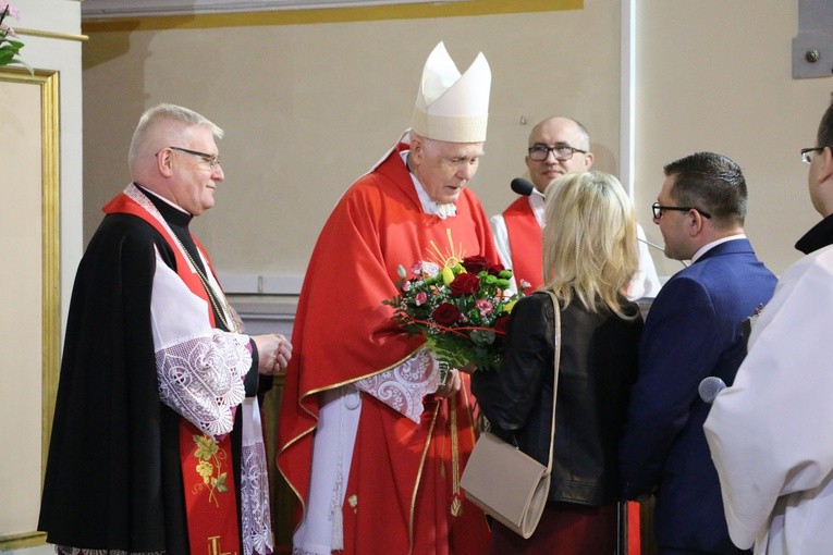 Bierzmowanie w makowskiej farze