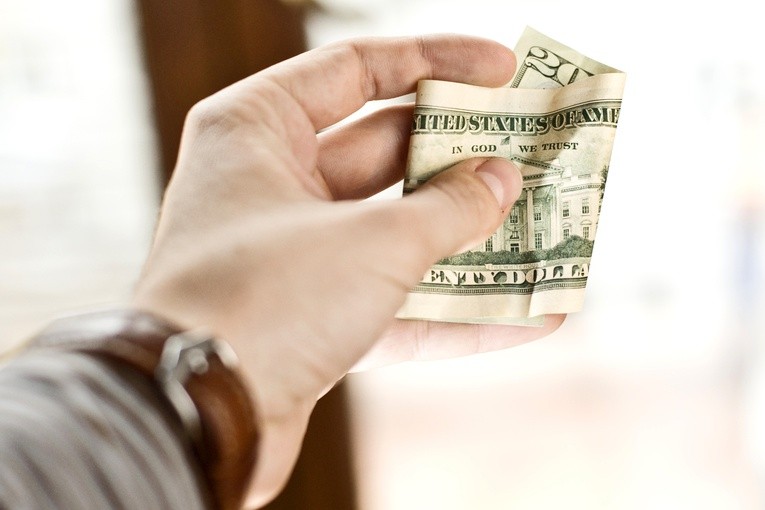 USA: zamknięte parki i muzea, opustoszałe urzędy i praca bez zapłaty