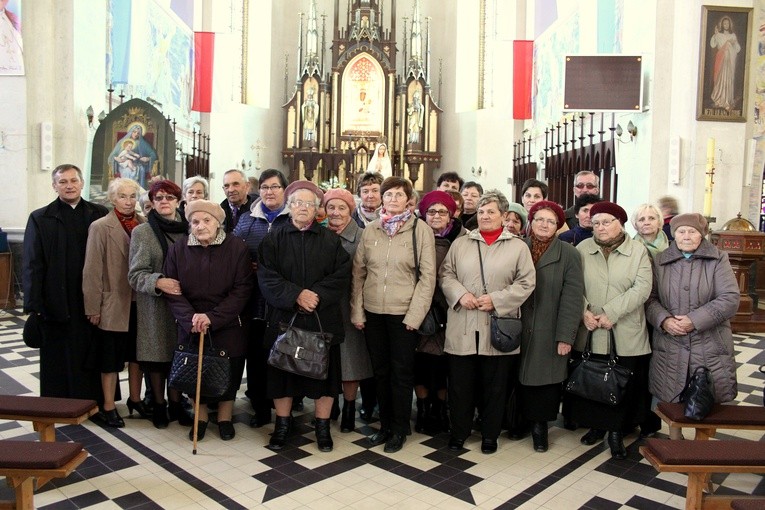 Delegacja z parafii Szyszki uczestniczyła w spotkaniu dekalanym Kół Żywego Różańca