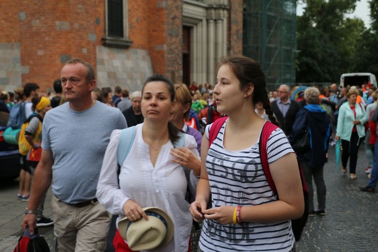 Początek pielgrzymki na Jasną Górę
