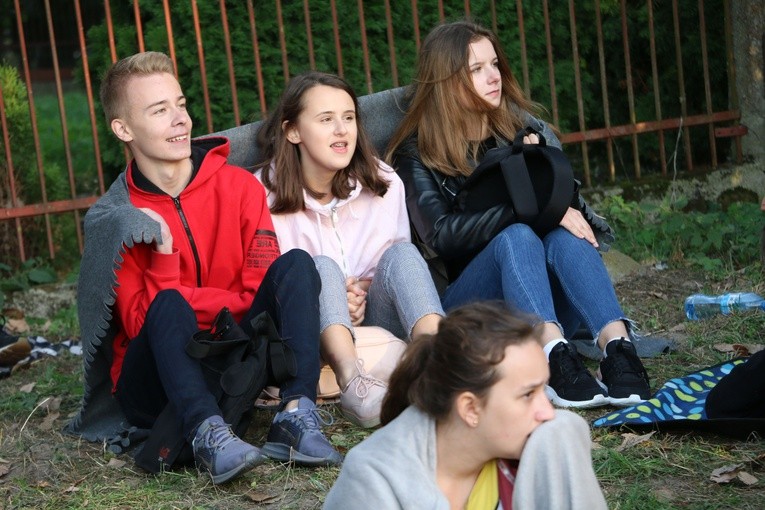 Rostkowo. Pielgrzymka młodzieży