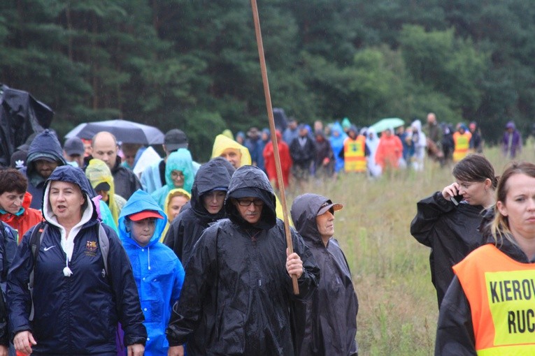 Pielgrzymka. Pątnicy w Sendeniu