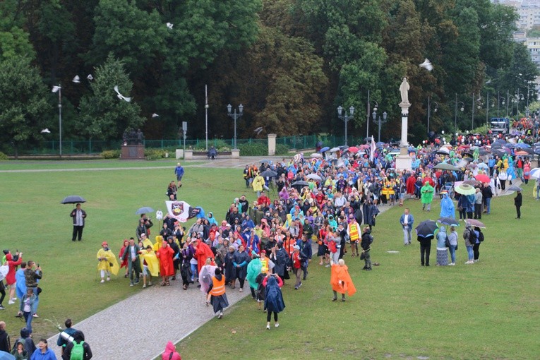 Pielgrzymka 2019. Wejście na Jasną Górę - część I