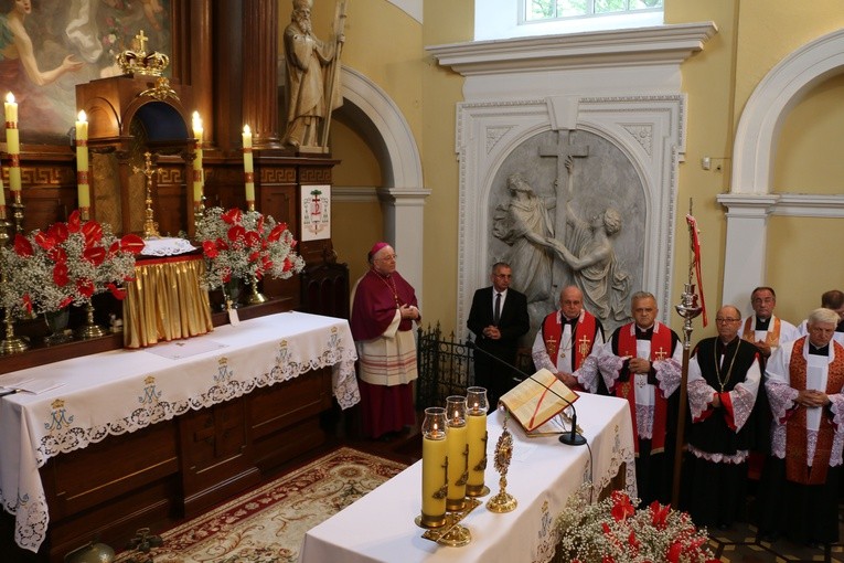 Odnowione krypty Krasińskich w Opinogórze