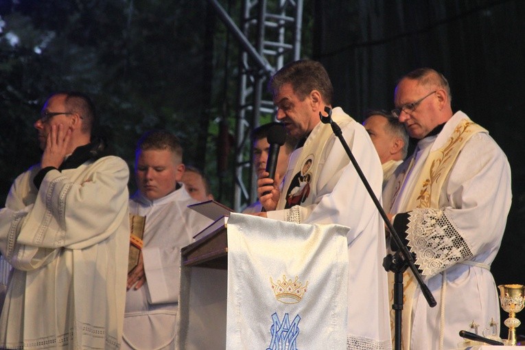 Rostkowo. Pielgrzymka młodzieży