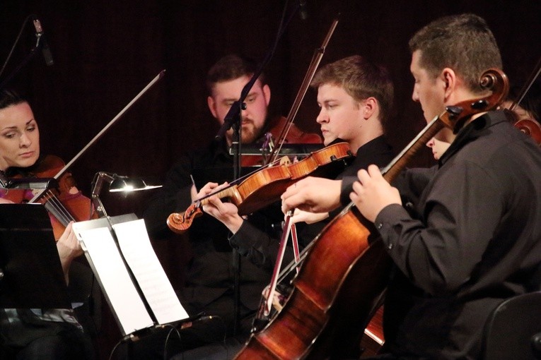 Filharmonia /ostrożnie, wciąga