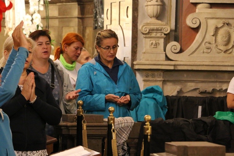 Pielgrzymka na Jasną Górę. Msza św. w katedrze cz. 2