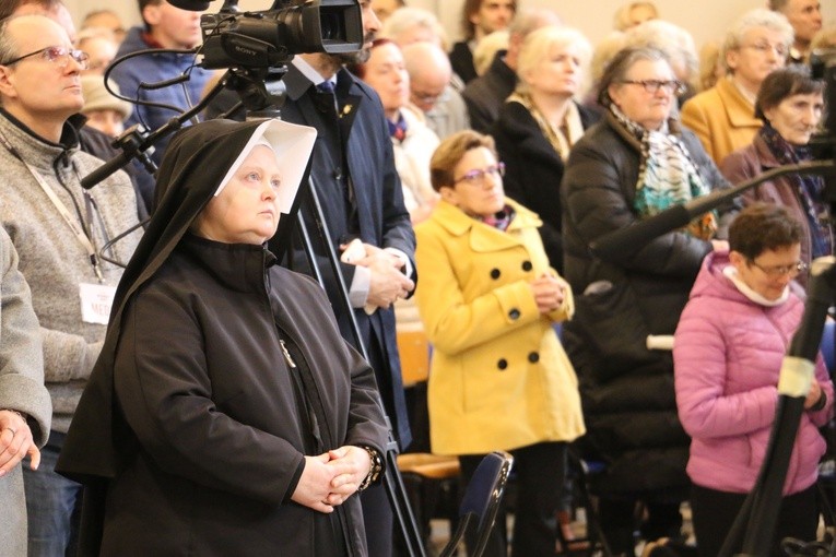 Płock. Święto Miłosierdzia w sanktuarium - cz. 2
