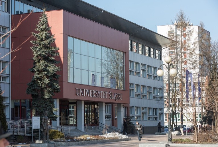 Region. Uniwersytet Śląski wprowadza naukę zdalną od piątku