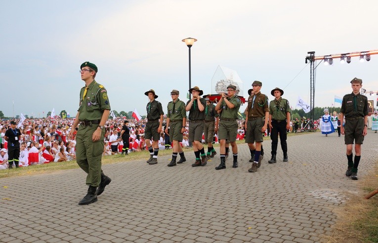 Modlitwa, śpiew i taniec