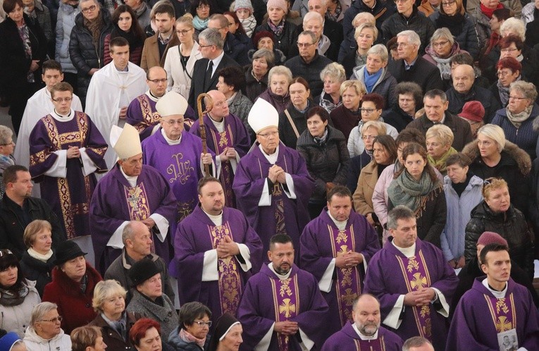 Uroczystości pogrzebowe ks. Mieczysława Tylutkiego