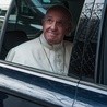 Papież nieoczekiwanie opuścił Watykan