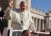 Papież powiedział: Zaszczepię się w przyszłym tygodniu. Mocnymi słowami określił odrzucanie szczepionki