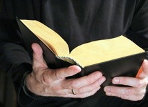 Powstaje Biblia w formie słuchowiska